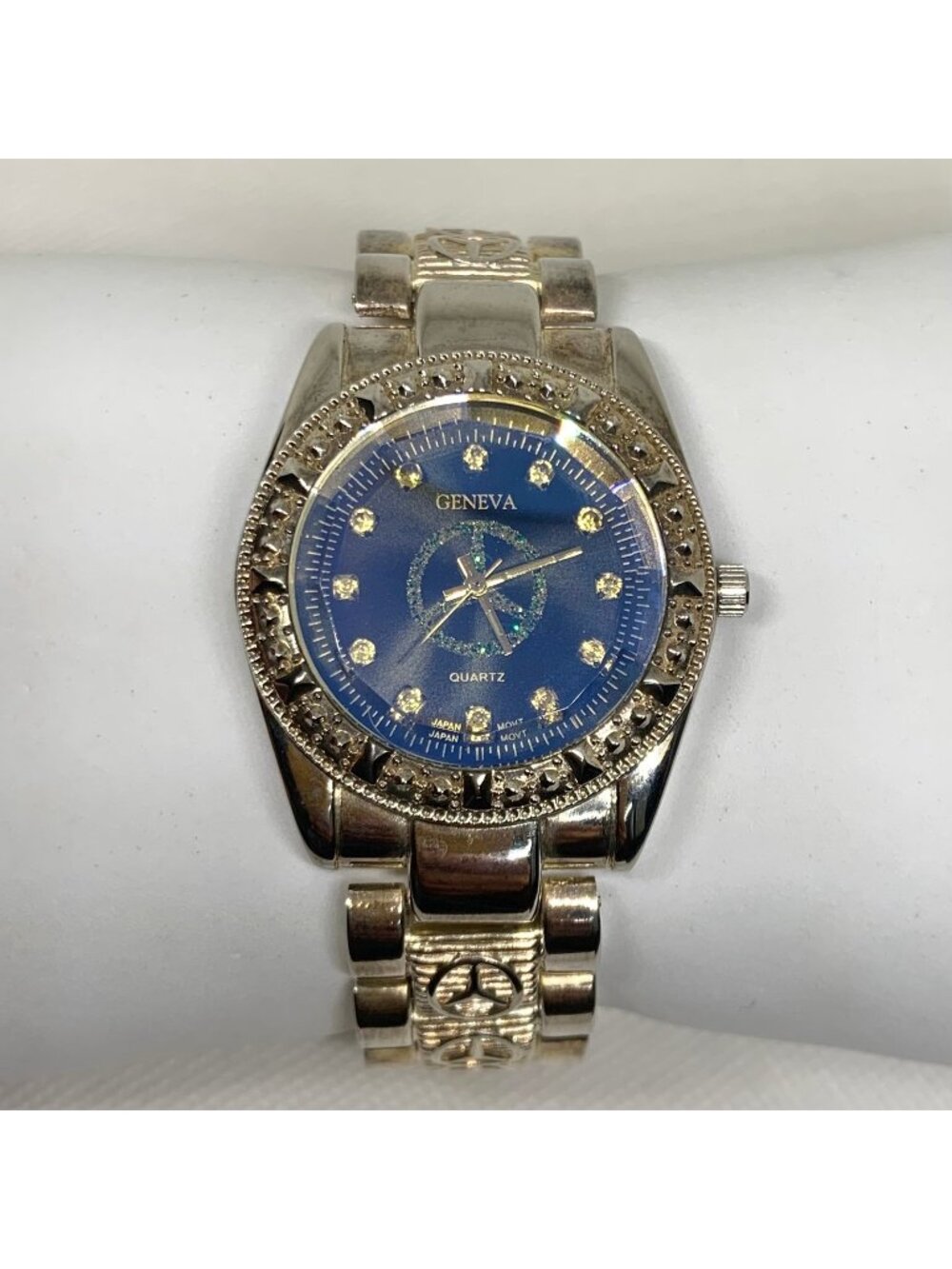 Geneva vintage men’s watch blue dial gold tone 35mm quartz up to 8.5” running